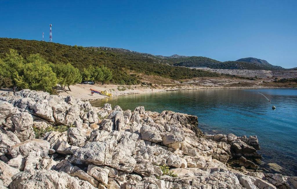 Apartman Sutalo Komarna Esterno foto