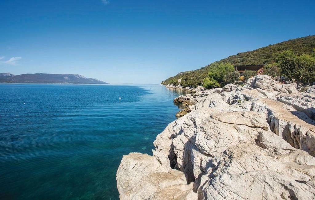 Apartman Sutalo Komarna Esterno foto