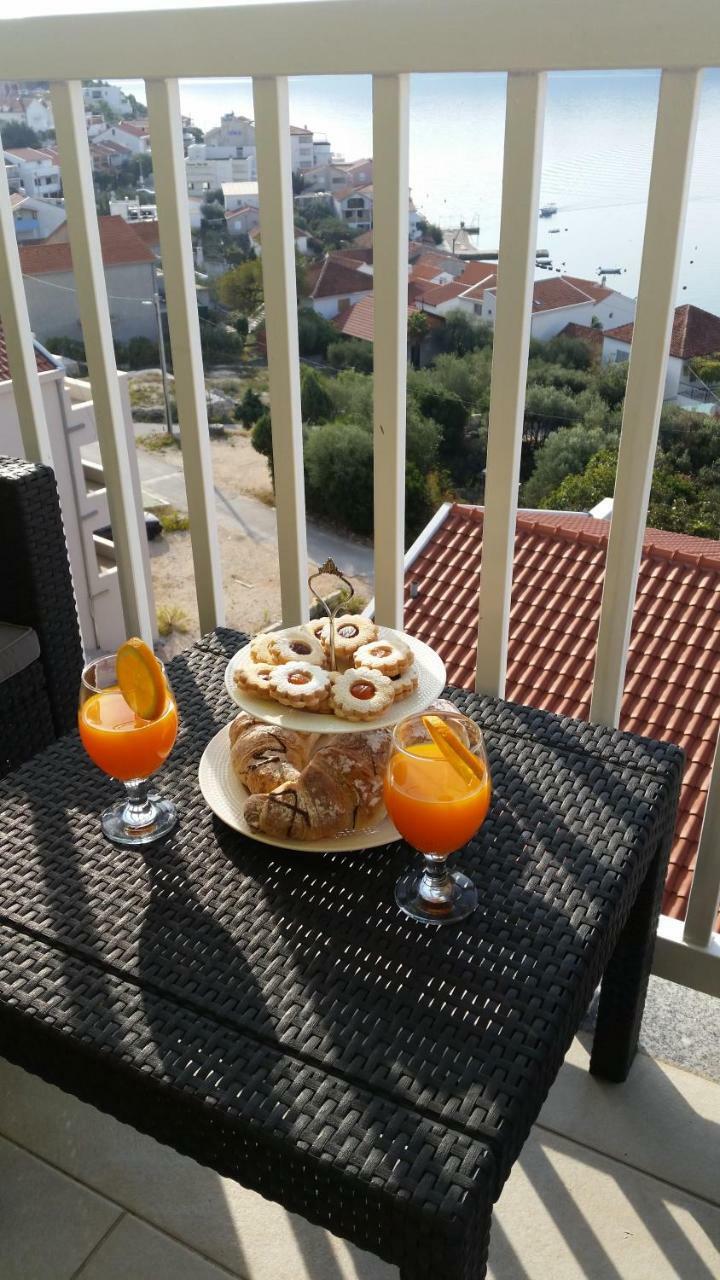 Apartman Sutalo Komarna Esterno foto